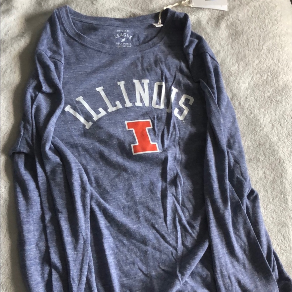 university of Illinois long sleeve never been worn